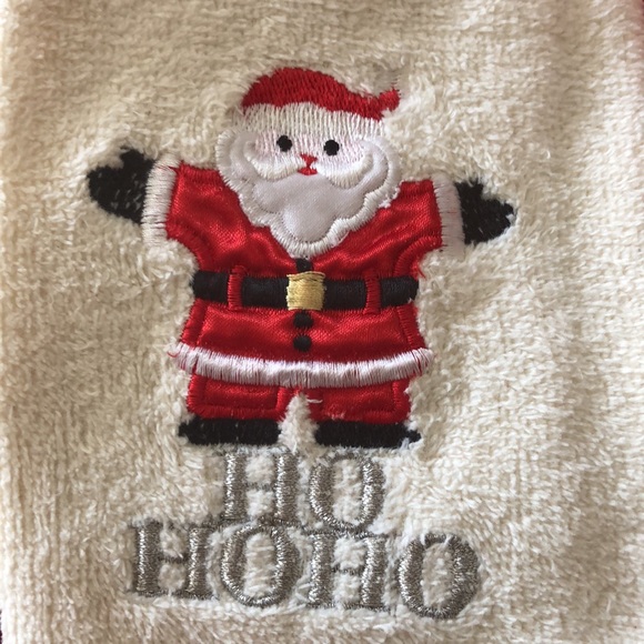 Embroidered Bath Set - Picture 3 of 6